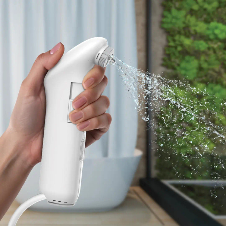 خودشور همراه با مخزن گرین لاین Green Lion Portable Travel Bidet Pro with Tank رنگ مشکی
